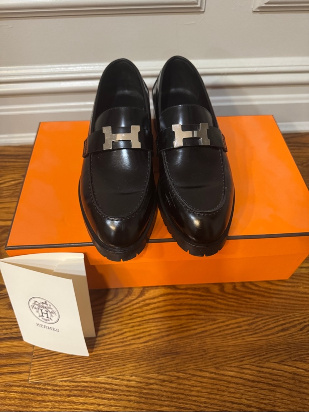 100% authentic Hermes women’s fabourg loafer chunky black classic H 37